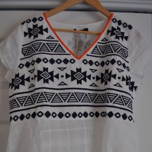 THML Dejen Embroidered Top